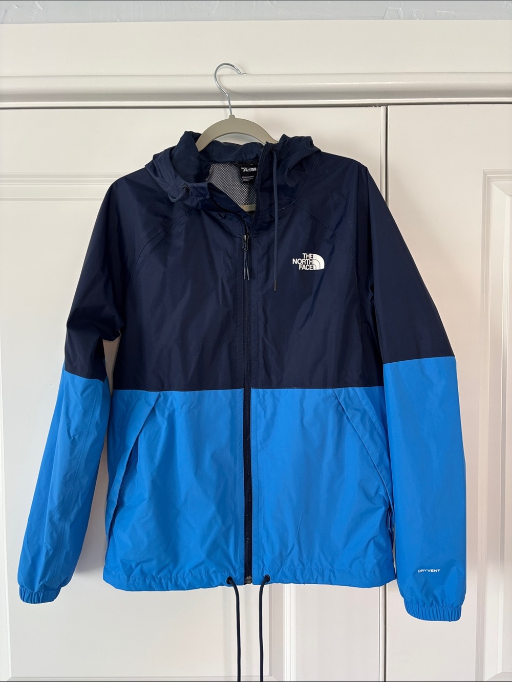 The North Face Men’s Navy & Bright Blue Jacket